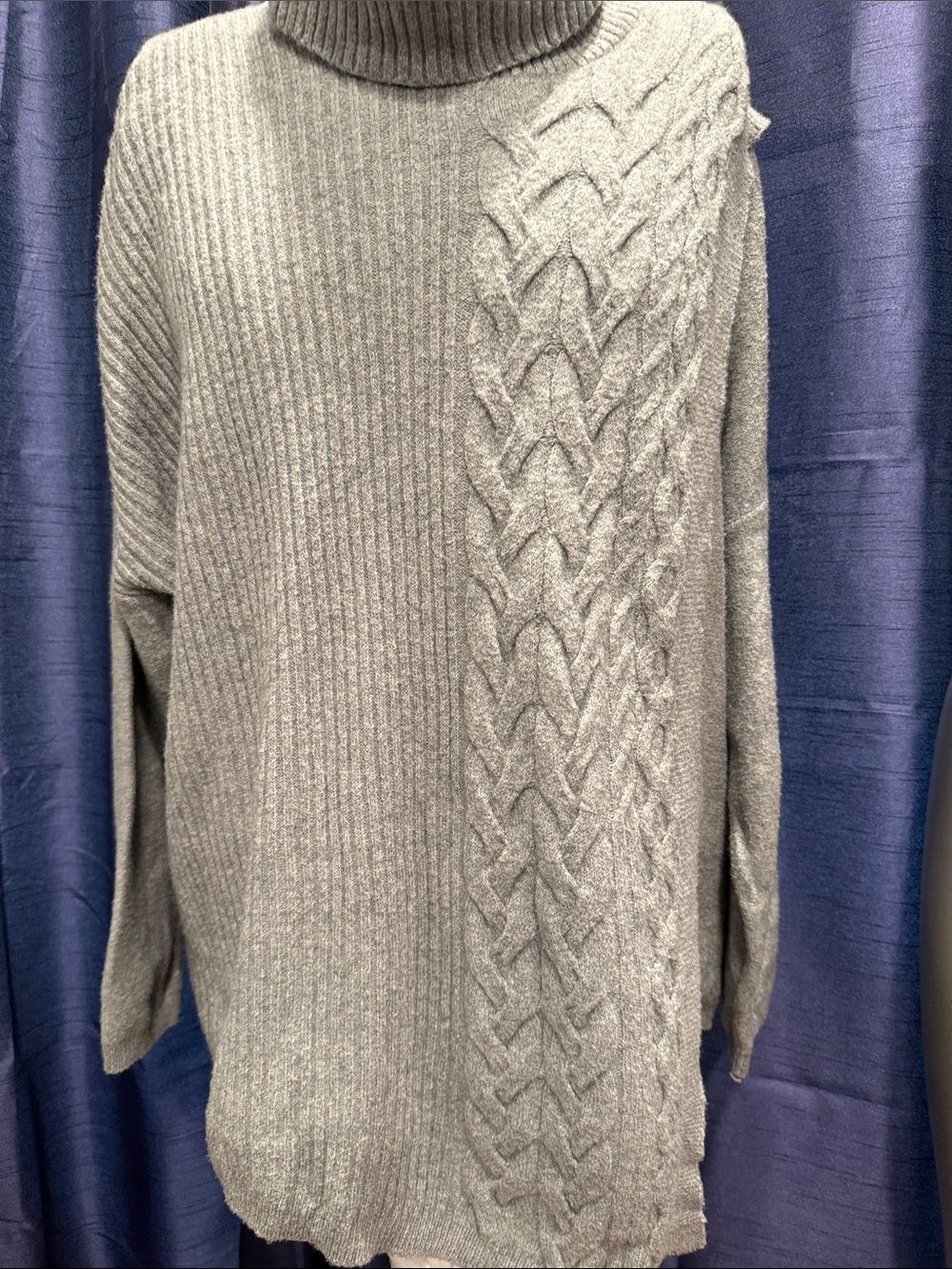 Simply Vera Vera Wang Men's Light Gray Cable-Panel Turtleneck Sweater